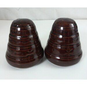 Vintage 1940s Marcrest Stoneware Daisy Dot Salt & Pepper Shakers